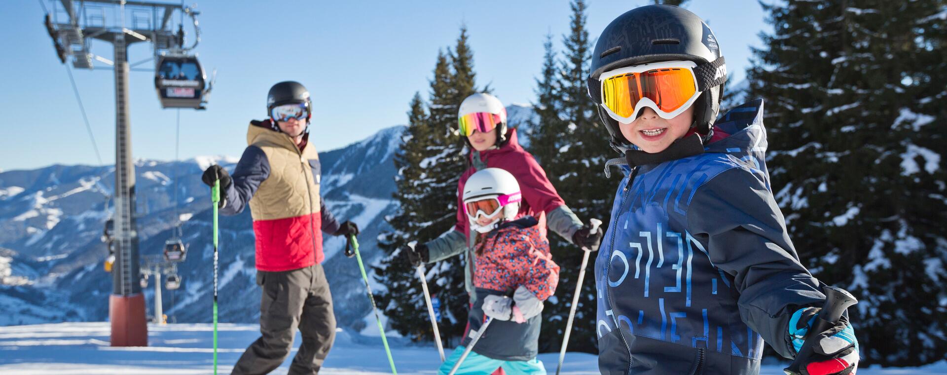family skiing holiday Saalbach-Hinterglemm